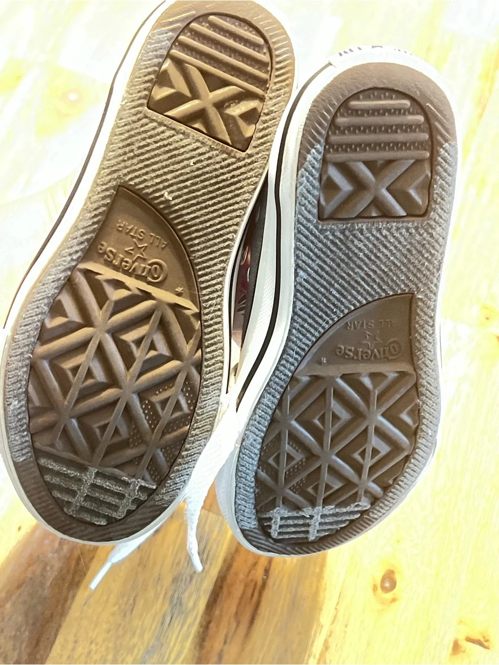Converse classic low